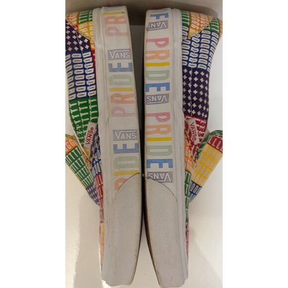Vans Pride slip on canvas shoes. Size 5(M)/6.5(W). - Picture 5 of 8